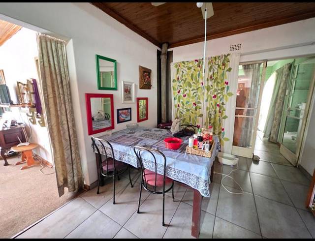 3 BEDROOM PROPERTY TO RENT IN GOLF PARK